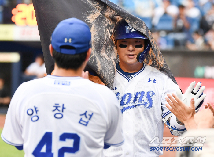 Kang Min-ho, who scolded Park Byung-ho for hitting the bases loaded, is this situation of 'reading the scriptures to the ears'?