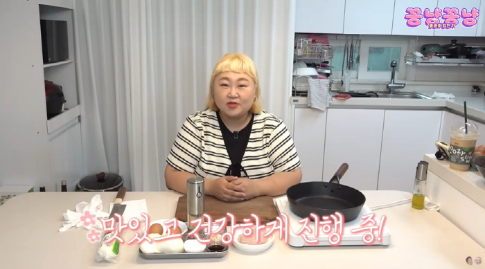 Kim Min-ki ♥ Hong Yoon-hwa will lose 40kg soon. She's already lost 23kg. Elementary school student weight (cute)
