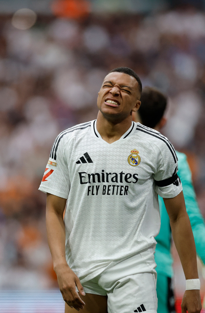 Mbappe discharged from hospital after collapsing from acute gastroenteritis → Returning to Real Camp Club World Cup remains unknown 
