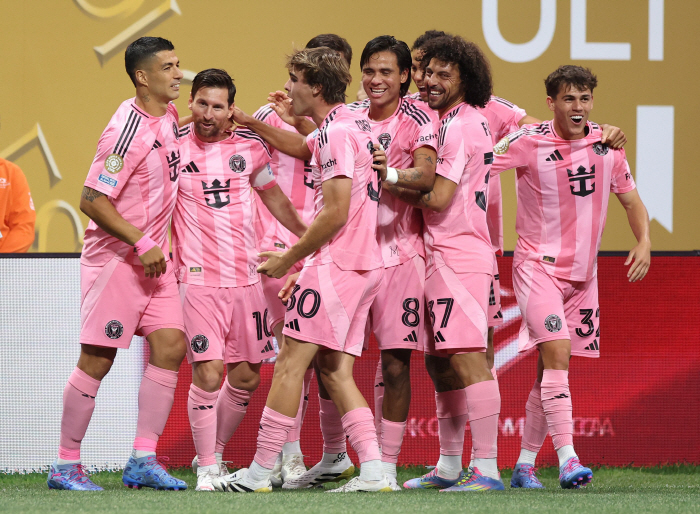 Messi Magic, who is still alive at 37 years old, scored a thrilling free-kick come-from-behind goal!Inter Miami Beat Porto for First Club World Cup Win!