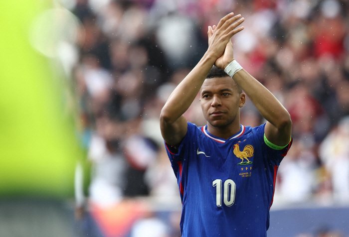 Real Madrid's sudden attack, ace Kylian Mbappe acute gastroenteritis → Hospitalization group stage unknown