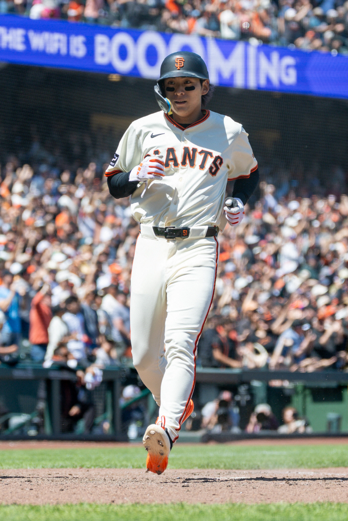 The tunnel of slump, when to get out of it, SF Lee Jung-hoo, collapsed by 206%. No.7 relegation. No. 1 prescription. Tears in the lake rain again