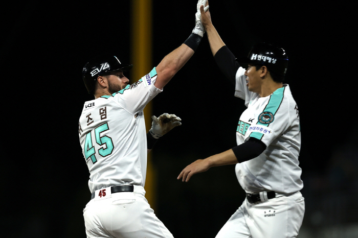 Who said Hampyeong Tigers? It's not a miracle to beat Hanwha and win the first place with five consecutive wins
