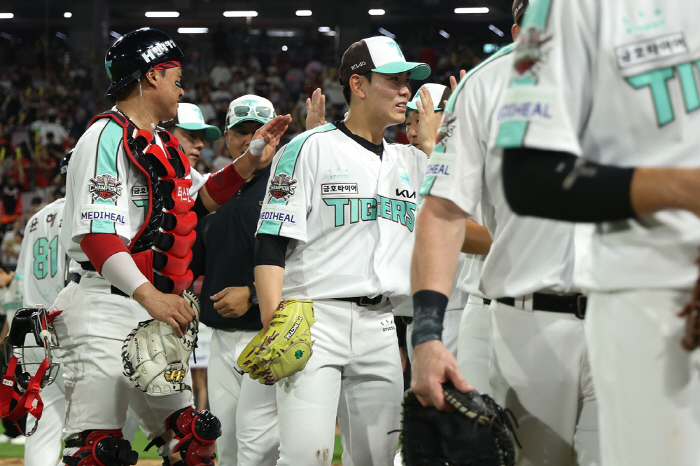 Who said Hampyeong Tigers? It's not a miracle to beat Hanwha and win the first place with five consecutive wins