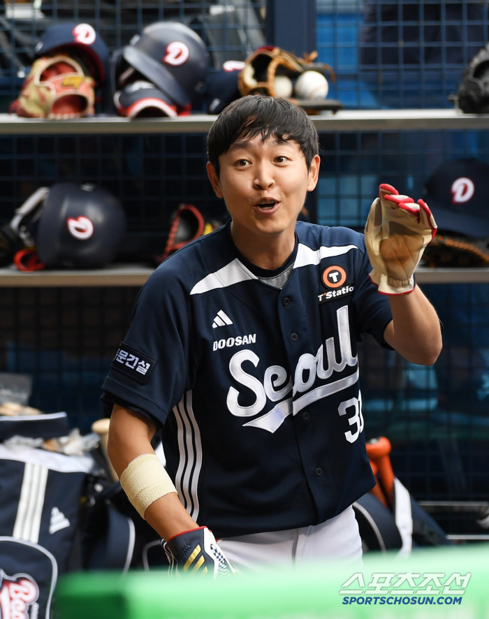 Catastrophe caused by the base cover miss. LG, a painful upset loss, is now in danger of second place. Doosan's 6-5 come-from-behind victory, defending its one-roof rival's pride
