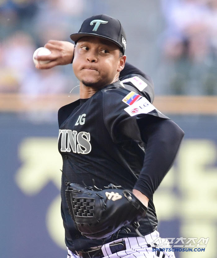 To strengthen the bullpen, starting pitchers are lined up right, left, and right. LG Mound Update Ends.  If the lineup explodes, go