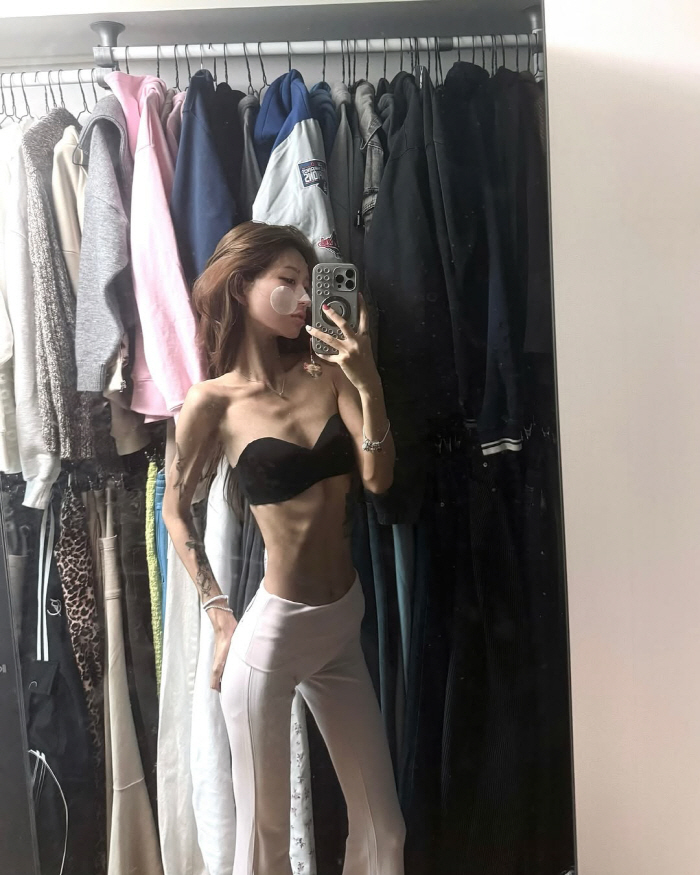96 → 41 kg Choi Jun-hee, the paper with outstanding chest bones, and the undergarments also fall out