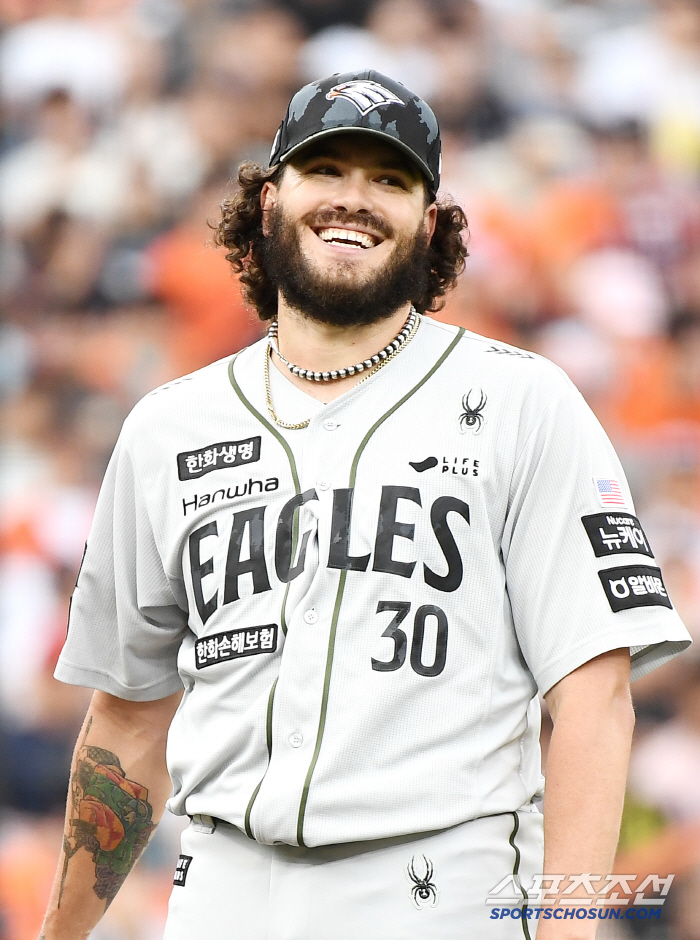 Eagles for the first time! There has never been such a 10th win...Ponce 159km → Liberato's three-hit reporting ceremony took a good rest, Hanwha escaped for the second consecutive defeat by catching Kiwoom 