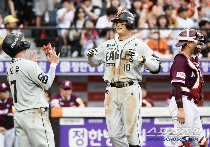 Eagles for the first time! There has never been such a 10th win...Ponce 159km → Liberato's three-hit reporting ceremony took a good rest, Hanwha escaped for the second consecutive defeat by catching Kiwoom 