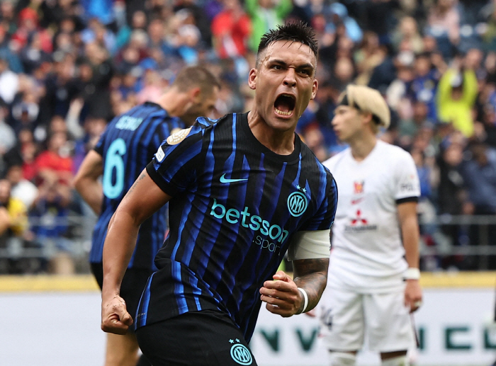Fans and players also shed tears and lost to Urawa and Inter Milan 10→12 early elimination from the Club World Cup...Soccer is cruel