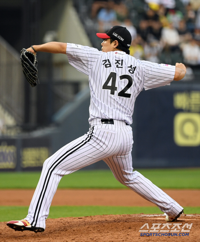 I don't put up with the rant anymore. He is the first foreign pitcher to replace the foreign pitcher in the 5th inning despite his one-run lead. He floated the first half of the game with a bull pen of bees