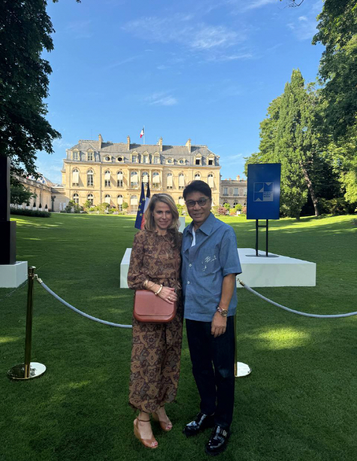 Lee Soo-man meets with President Macron...I'm familiar with the introduction of K-pop artists 