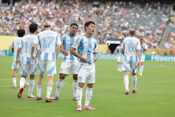  You can look forward to it Lee Jin-hyun who kept his promise → Um Won-sang, the incarnation of speed → One goal and one assist side by side…Ulsan Succeeds 21 Reverses Extreme Fluminesh