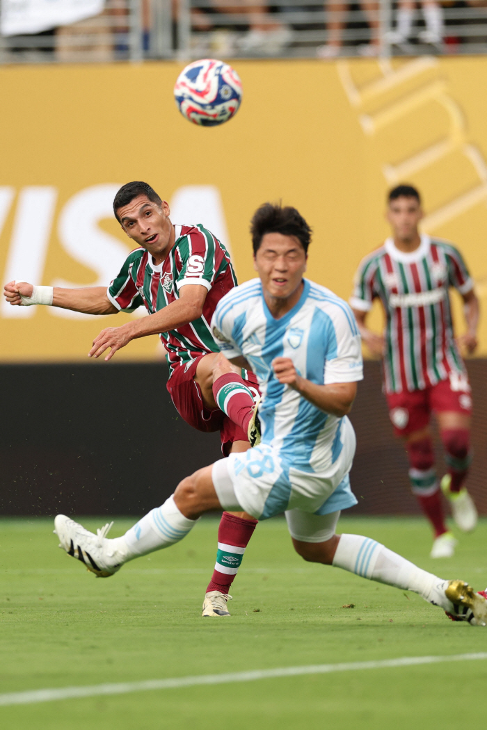  You can look forward to it Lee Jin-hyun who kept his promise → Um Won-sang, the incarnation of speed → One goal and one assist side by side…Ulsan Succeeds 21 Reverses Extreme Fluminesh