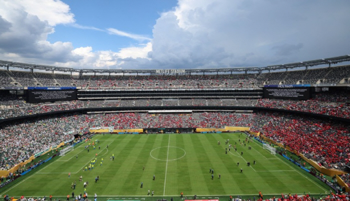 Soccer is baseball? 5 hours? Bad weather delayed the 4th game, the war against the weather of the Club World Cup...Heatwave is also an emergency, and preparation for the protection of Hong Myung-bo is essential