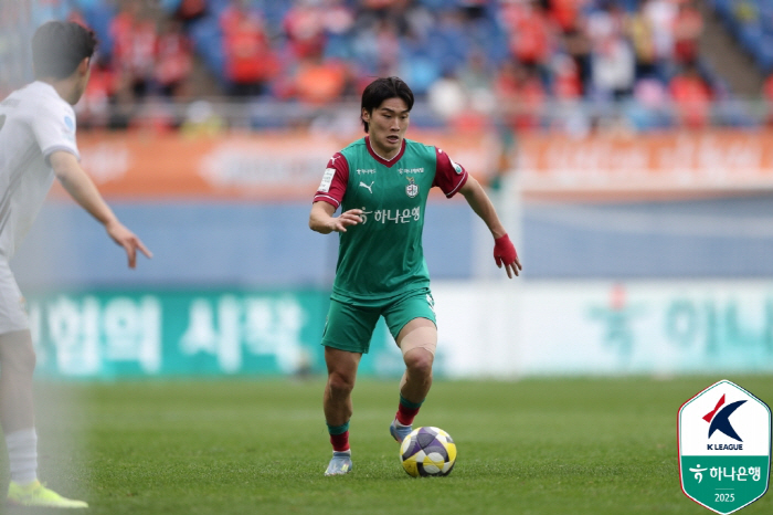  Hwang Sun-hong, Kang Yoon-sung and Kim Jin-ya, both full-back selection  massive rotation against Gwangju