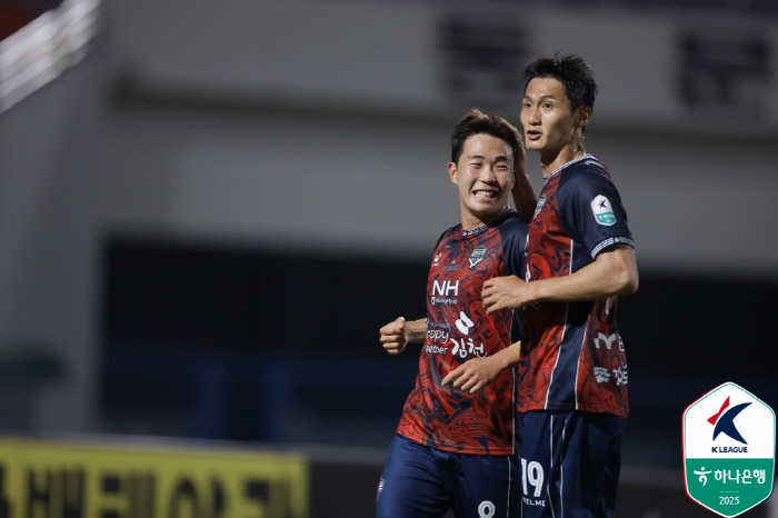 Lee Seung-won's winning goal, Gimcheon Sangmu, is scary, overpowered FC Anyang 10 and won 4 games without losing → Jumping to 3rd place