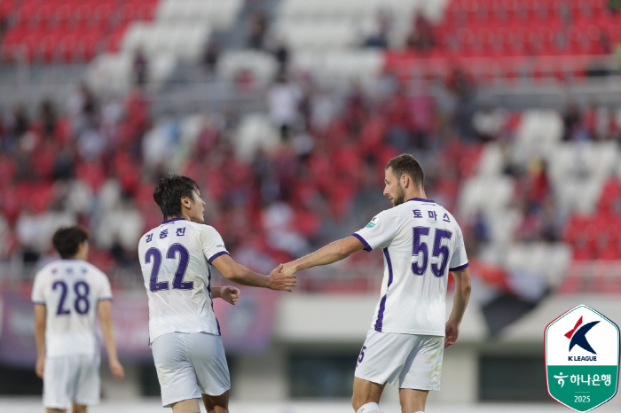 Lee Seung-won's winning goal, Gimcheon Sangmu, is scary, overpowered FC Anyang 10 and won 4 games without losing → Jumping to 3rd place