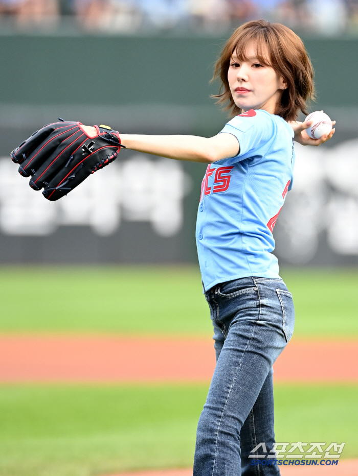  Wendy's first pitch with a thin body