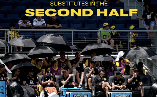 This is the sauna. This is the stadium. Dortmund replacements are taking shelter in the locker room to escape the heat of murder…Watching the game on TV Funny Happening