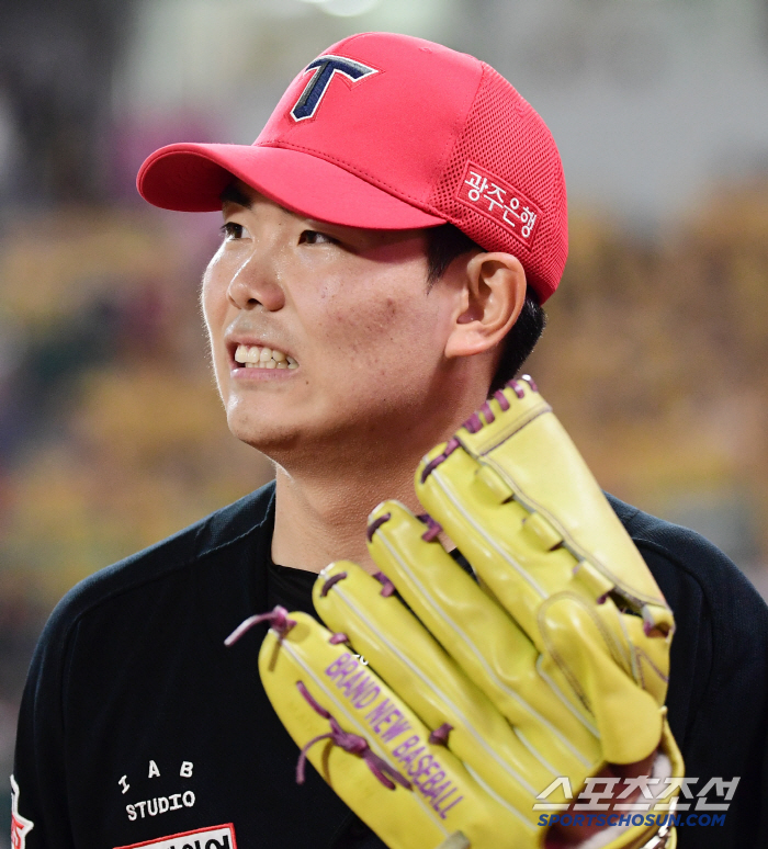 Wow, 7 → 4th place. I didn't expect a secondhand rookie to lead...ERA 5.59 has been saved to the end of the crisis