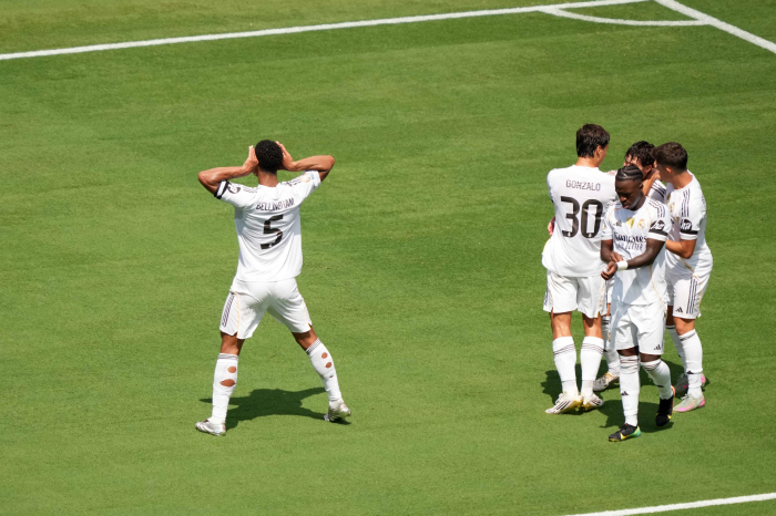 The Bellingham family is great The first brothers to score in Club World Cup history...Jude, you're 11 with your brother. Smile