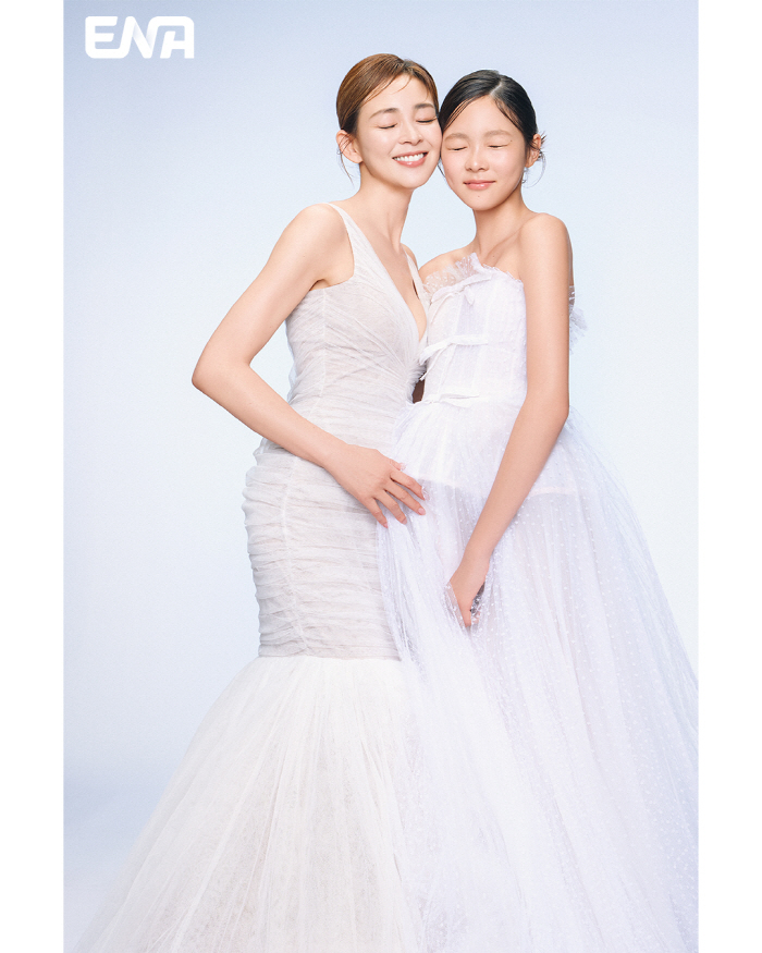  Like my mom, my dream is to be a model...Choo Sung-hoon ♥ Yano Shiho's daughter Sarang-i, wow photo shoot → Model audition challenge (my life)