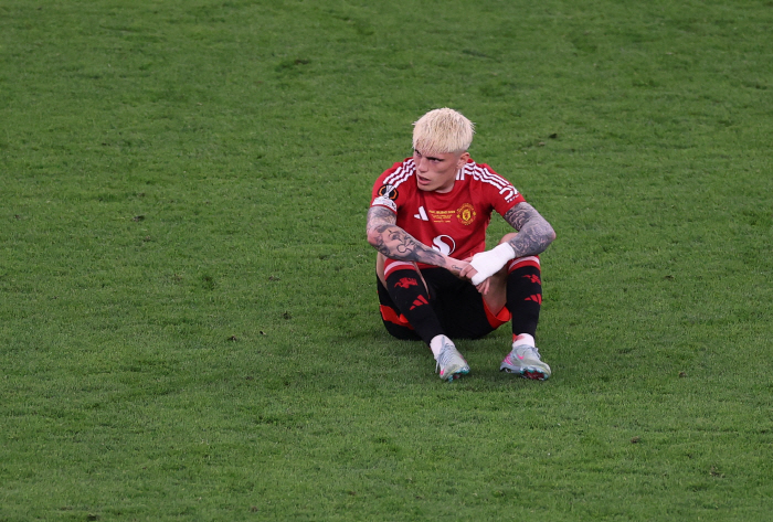 The end of the prospect who bragged about going out of Manchester United right now and wearing a fellow uniform