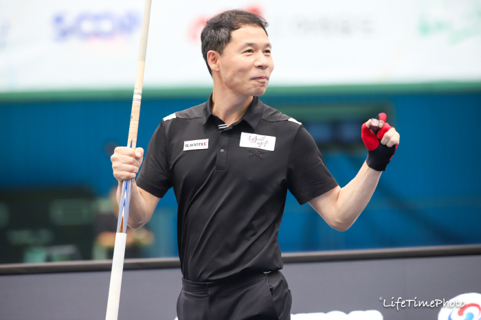 Festival-type billiard competition! 2025 Korean Basketball Federation President Bae The nationwide three-cushion billiard competition ended successfully. Heo Jeong-han Kim Ha-eun won the individual competition in the men's and women's professional