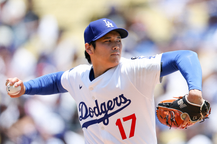 For the first time in 125 years of history, Ohtani has made another accident...I can't believe I'm living in the same age as a superstar