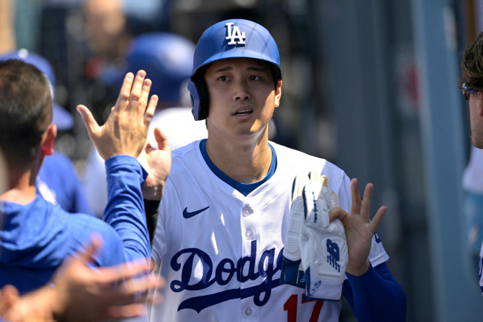 For the first time in 125 years of history, Ohtani has made another accident...I can't believe I'm living in the same age as a superstar