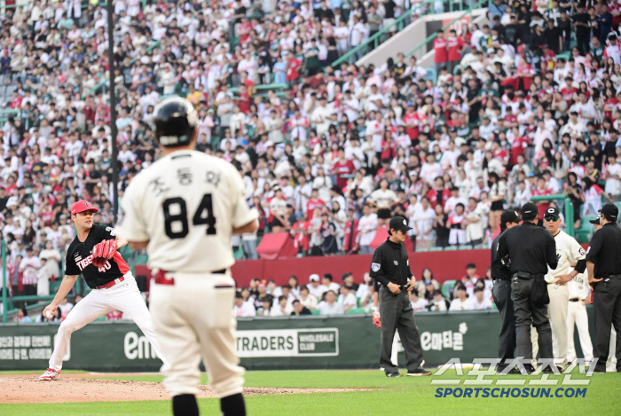 Herredia's abusive exit eventually sparked Nail's fire. Amid the confusion created by Herredia, a three-run home run was allowed to come from behind