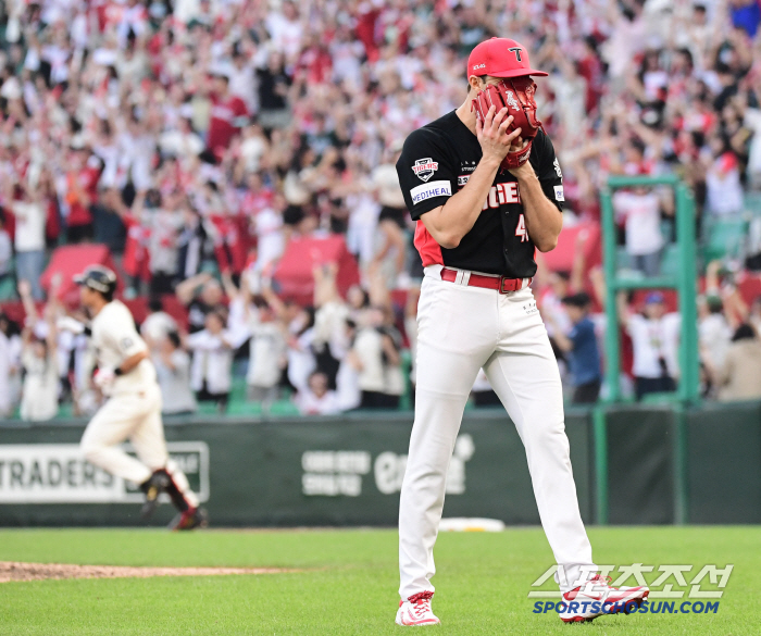 Herredia's abusive exit eventually sparked Nail's fire. Amid the confusion created by Herredia, a three-run home run was allowed to come from behind