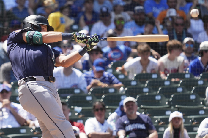 The humble home run king, just trying not to miss a real pitch! Raleigh Recalls All the Legendary Guns With 66 Paces With 4 Home Run Explosions In 3G