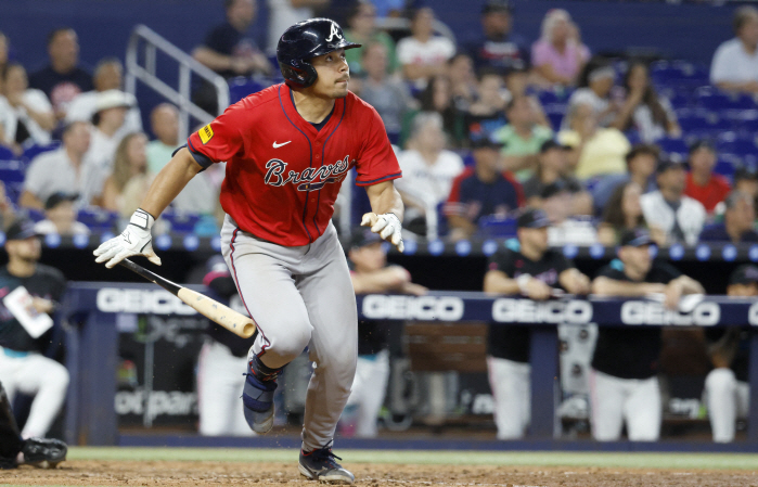 NL Rookie of the Year Pando Trapped in Platoon, Kim Hye-sung, who jumped in late, is also possible. Will Roberts support you?