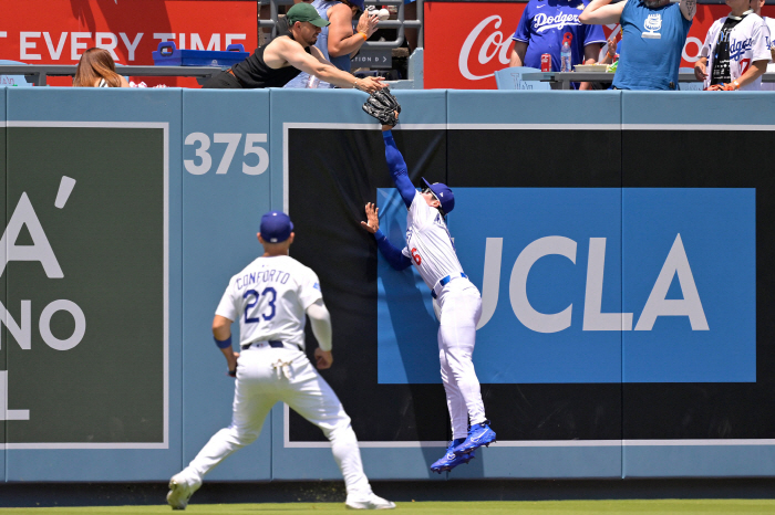 NL Rookie of the Year Pando Trapped in Platoon, Kim Hye-sung, who jumped in late, is also possible. Will Roberts support you?