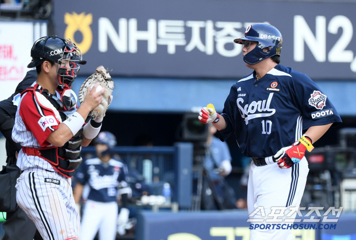 Oh, my! The day after my first home run, I'm going to the second team.. Promising big guns, they didn't get a chance in the end → Doosan Expires 3 People in Large Scale
