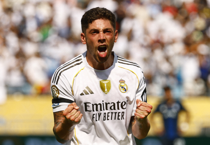 Real Madrid, which played 10 Courtois' good defense show, overpowered Pachuca 31, and won the CWC for the first time 
