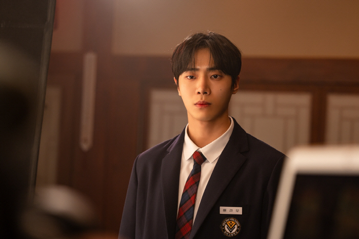 Severe Trauma Center → Square and Gyeonwoo and Fairy..Will Chu Young-woo go in to solidify the trend