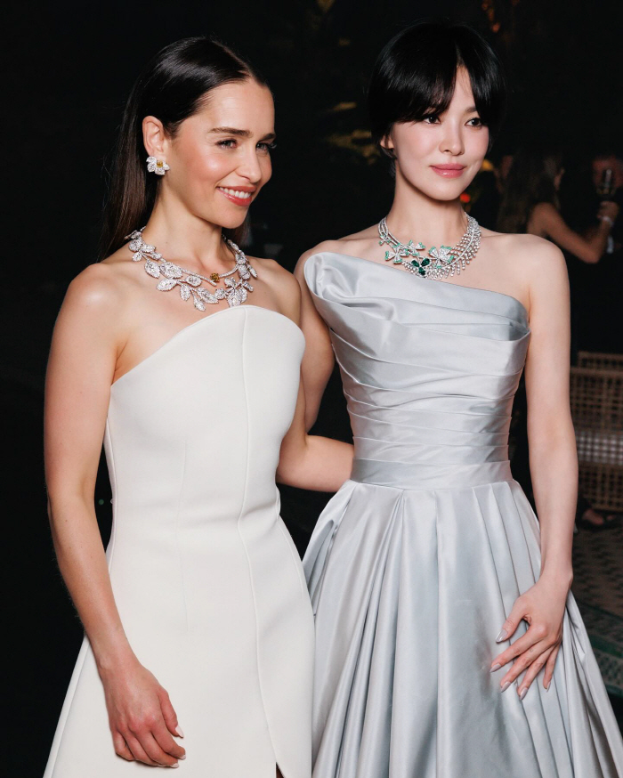 Song Hye-kyo, Hollywood ★ Two-shot with Emilia Clarke...elegant and elegant beauties