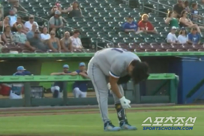 Ak! Kim Ha-sung was hit with a 154km fastball and screamed, almost got in big trouble ahead of his return to ML...Even TB invested 17.7 billion won is a surprise