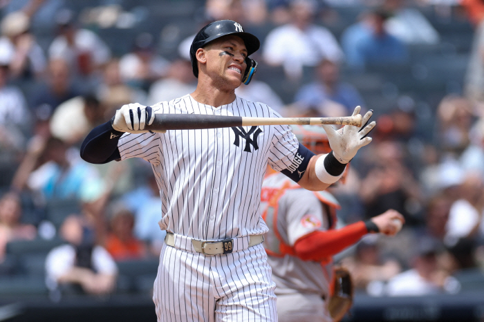 Away fans are also cheering for MVP! What about Judge?