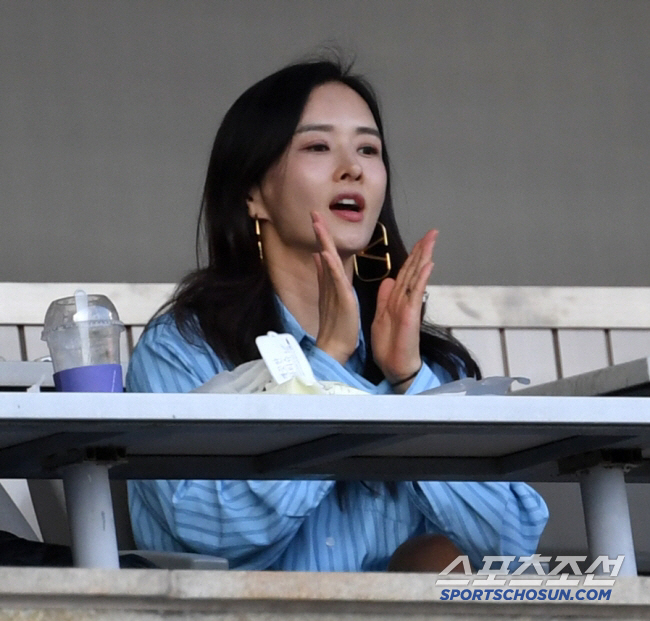 Choo Shin-soo ♥ House of Representatives' husband retired. Look at my face…But I'm going to go hunting pocha. Bomb talk. (Dolsing Foreman)