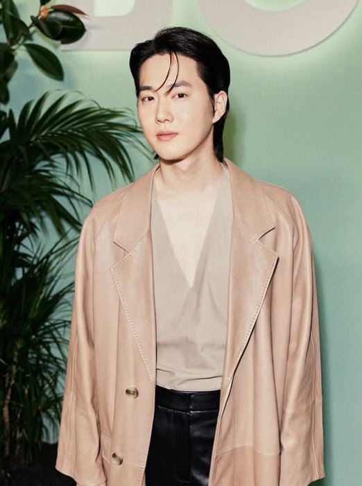 EXO's Suho Talks Math, Family, and Talent on ‘Problematic Man’