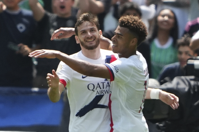 Lee Kang-in absent → ATM, 2 wins and 1 loss, shock PSG, Seattle 20 rout → advance to the round of 16 best in Group B...Messi is likely to face his old team in the round of 16 ↑