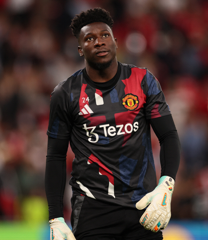 Let's run together! He is also persuading Manchester United's Mbomoh recruitment count and Cameroon's senior player Onana. Tottenham manager Frank, what should I do now