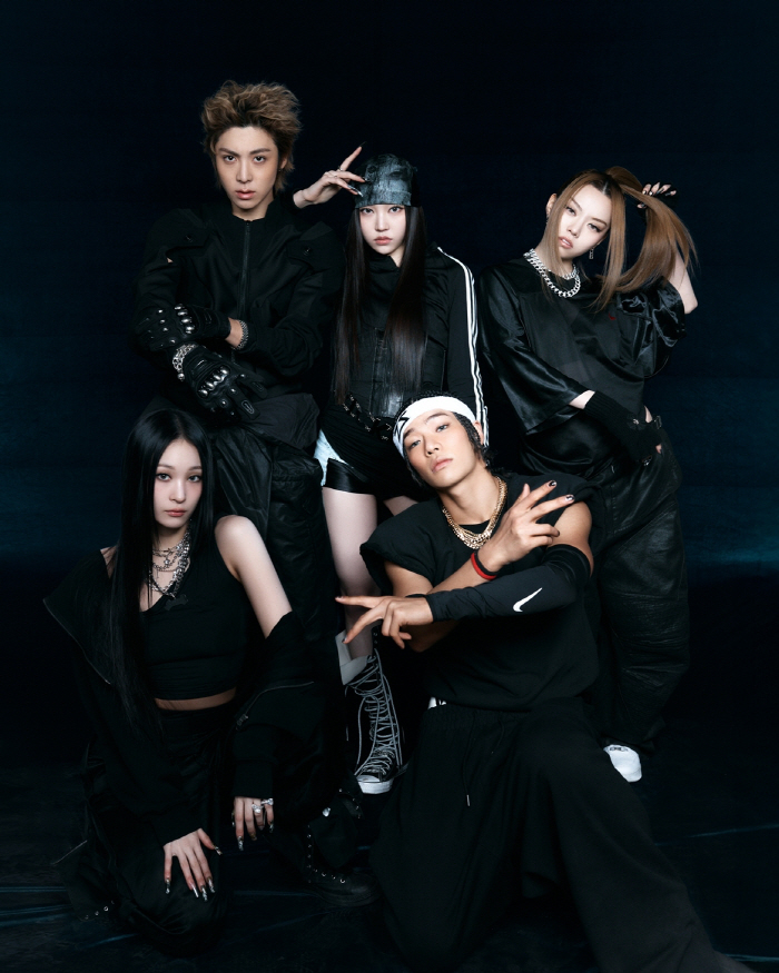 New World's eldest daughter...'All Day Project' will make a big hit on music and YouTube at the same time as it debuted