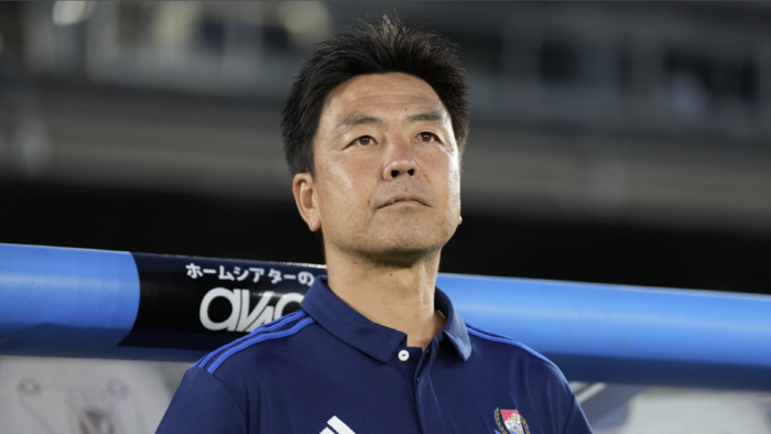 It's never happened in Japanese historyThe most prestigious coach in the relegation crisis, the third coach of the season, came forward