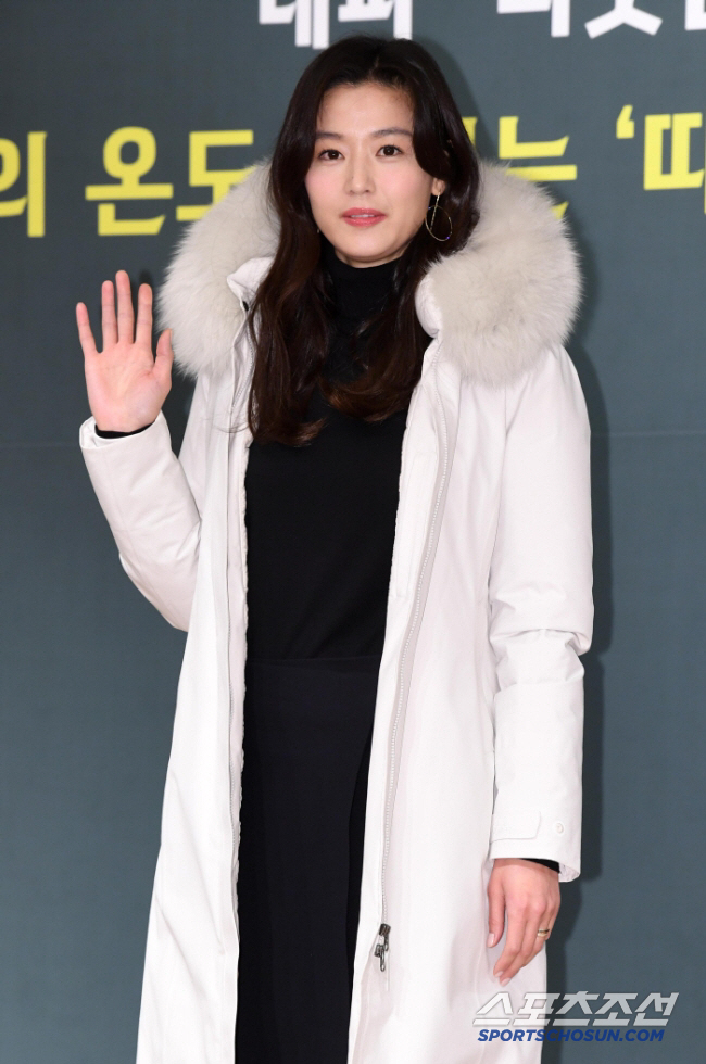 Jun Ji-hyun Parts Ways with Ieum Hashtag After 3 Years, Gears Up for Disney 'Tempest’