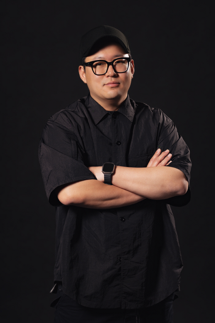 Director Bong Joon Ho, you did a great job..Director Han Jin-won, running mate over Parasite (Roundup)